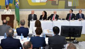 Empresários aprovam novas medidas de crédito, mas nível de emprego preocupa