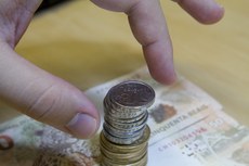 Depósitos na poupança da Caixa cresceram 275% em dezembro