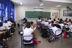 Limite para dedução no IR de despesa com educação é inconstitucional, decide juiz