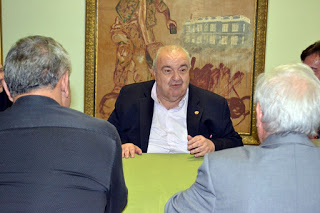 Representantes de entidades contábeis se reúnem com o prefeito Rafael Greca