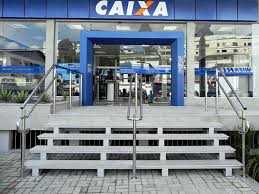 Agências da Caixa mudam horários para garantir saque do FGTS de contas inativas