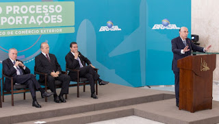 Governo lança novo processo de exportações para aumentar competitividade dos produtos brasileiros