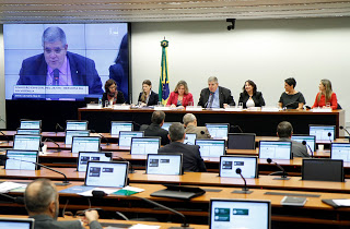 Previdência tem de se adequar à realidade do mercado brasileiro, dizem debatedores