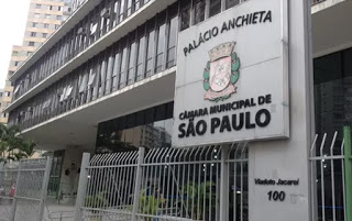 Lei quer punir empresário de SP que omitir receita com multa