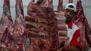 Qual é o impacto do escândalo das carnes na economia brasileira?