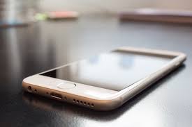 Projeto obriga operadora de celular a identificar prestadora destinatária de ligação