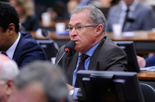 Projeto aprovado em comissão simplifica abertura de empresas