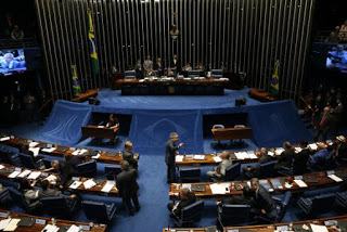 Fim do foro, reforma trabalhista e CPI da Previdência marcam semana no Senado
