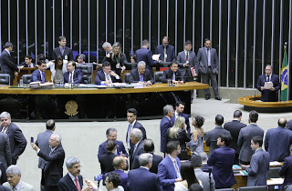 Plenário começa a analisar nesta terça três MPs que perdem vigência no dia 10