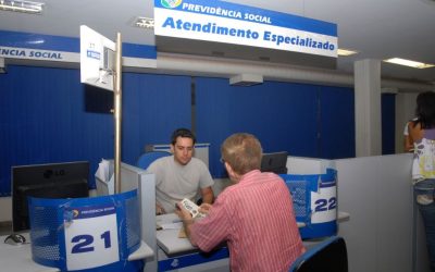 Mais de um milhão de brasileiros deixaram de contribuir com a Previdência em 2017, aponta IBGE