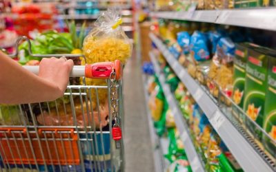 88% dos que se planejam para aposentadoria abrem mão de gastos do cotidiano, apontam SPC Brasil e CNDL