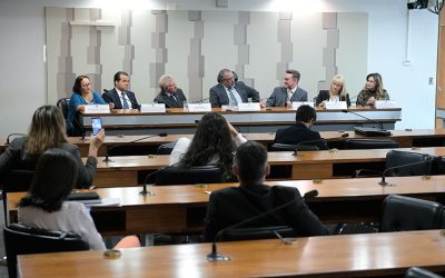 Direito previdenciário deve ser obrigatório nos cursos de direito, pedem debatedores