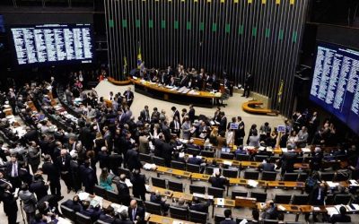 Treze medidas provisórias aguardam votação no Congresso