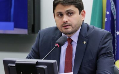 Seguridade aprova proposta que pune desconto de mensalidade sem autorização de aposentado