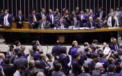 Câmara aprova texto-base da reforma da Previdência em 2º turno por 370 votos a 124