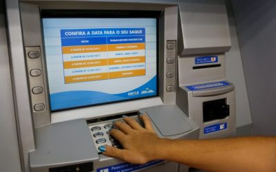 Comissão vota parecer com novas regras de saque do PIS e do FGTS