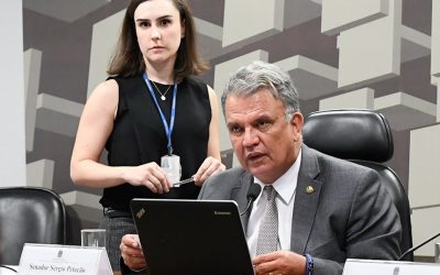 Aprovado plano de trabalho de comissão de MP que antecipa 13º a segurados do INSS