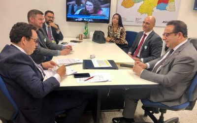 Fenacon entrega estudo sobre tributação de lucros e dividendos ao senador Jorginho Mello