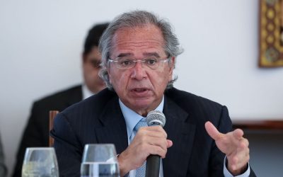 Guedes confirma prorrogação do auxílio emergencial por dois meses