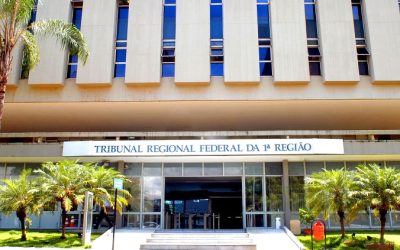 DECISÃO: Salário-maternidade não pode ser pago se houver indenização trabalhista por demissão sem justa causa