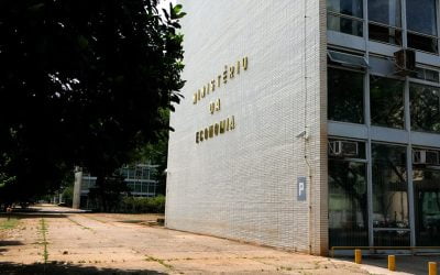 Governo revisa estimativa de déficit, que pode chegar a R$ 844,6 bilhões em 2020