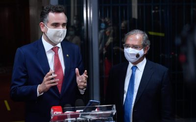 Pacheco e Guedes querem novo auxílio emergencial em troca de pauta fiscal