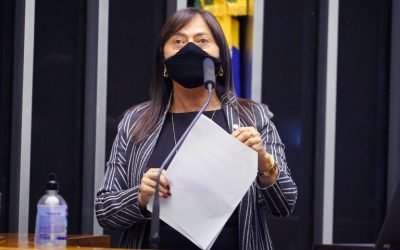 Projeto proíbe que suspensão de trabalho durante pandemia seja considerada antecipação de férias