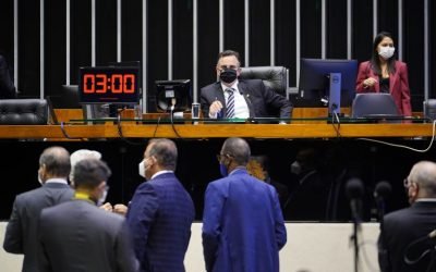 Congresso pode votar recursos para programa de redução de jornada e salário na próxima semana