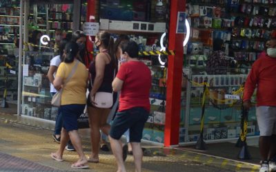 Em fevereiro, vendas no varejo crescem 0,6%