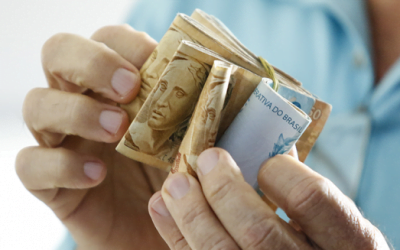 Preço da gasolina contribui para nova desaceleração do IPC-S