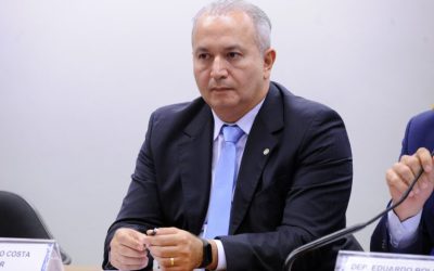 Comissão rejeita projeto que concede abono salarial aos aposentados de baixa renda