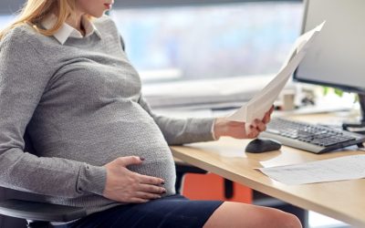 Sancionada lei que determina o afastamento de empregada gestante do trabalho presencial na pandemia