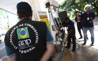 Estados rejeitam mudar ICMS de combustíveis e deputados atacam preços da Petrobras