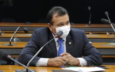 Aprovada proposta que obriga divulgação de todos os tributos diretos em notas fiscais