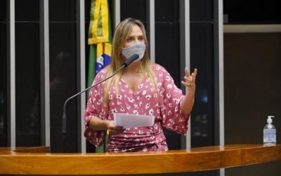 Projeto garante condições especiais de crédito para mulheres empresárias