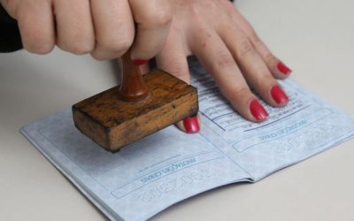 Projeto revoga punição a quem omite dados do empregado na carteira de trabalho