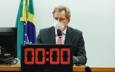 Autor retira projeto sobre representantes comerciais após críticas do setor