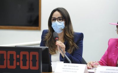Comissão aprova projeto que permite deduzir do Imposto de Renda gastos com cuidadores