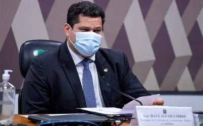 Reforma tributária fica para 2022, informa Davi Alcolumbre