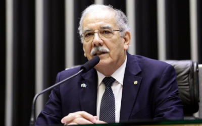 Comissão aprova projeto que permite deduzir do IR doações para entidades de saúde