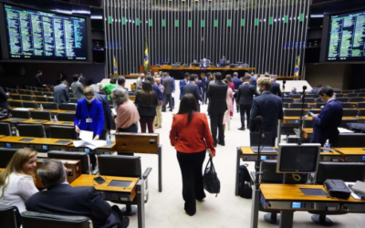 Aprovada urgência para projeto que cria estatuto de simplificação de obrigações tributárias
