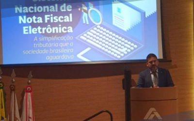 Presidente da FENACON participa de evento do SESCON-SP sobre simplificação das obrigações acessórias
