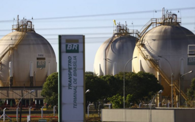 Governo e Congresso buscam soluções para a tributação dos combustíveis
