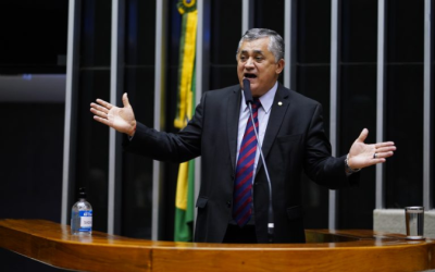 Líder do governo defende Coaf na Fazenda e voto de minerva do Carf