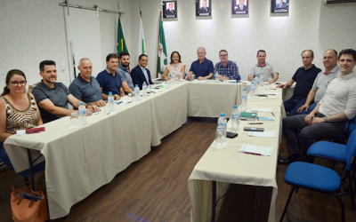 Sindicont Chapecó participa de encontro com o CRCSC