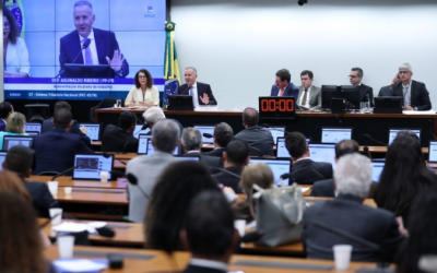 Relator da reforma tributária diz que distribuição da arrecadação do novo IVA será automática