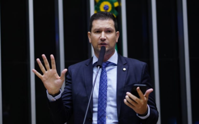 Projeto proíbe cobrança de tributos sobre comissão paga a aplicativos de entrega