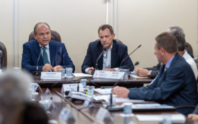 Presidente do CRCPR participa de reunião do Conselho de Administração da Jucepar