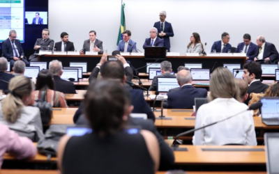 Setores de saúde e educação pedem alíquotas menores na reforma tributária