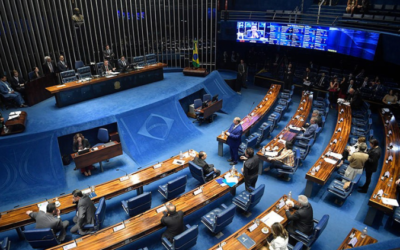 Adiada votação de PEC que autoriza reter FPE na ausência de repasse de ICMS e IPVA